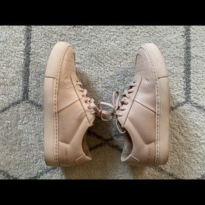 WOMAN by COMMON PROJECTS Size EUR 37, Blush